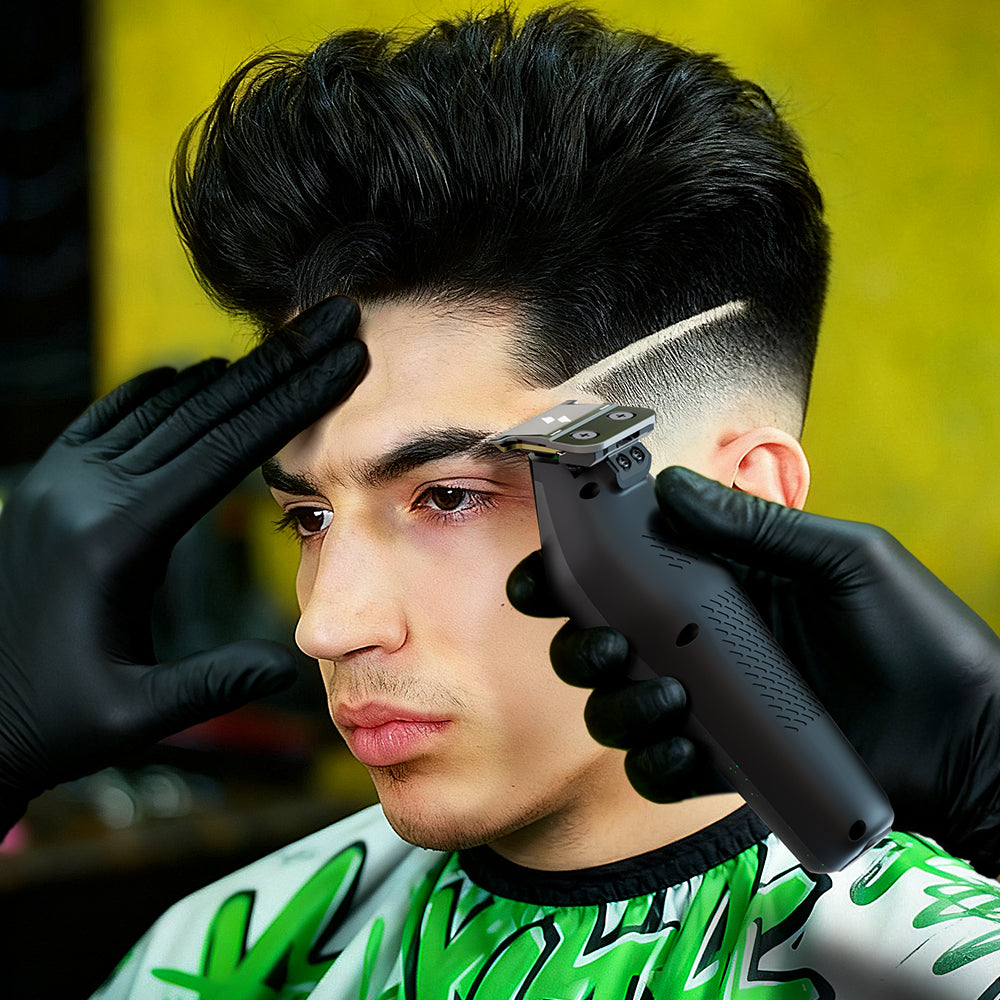 SUPRENT HC976EX Fangs hair trimmer being used in grooming session