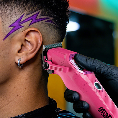 Man using SUPRENT HC976PX professional hair clipper